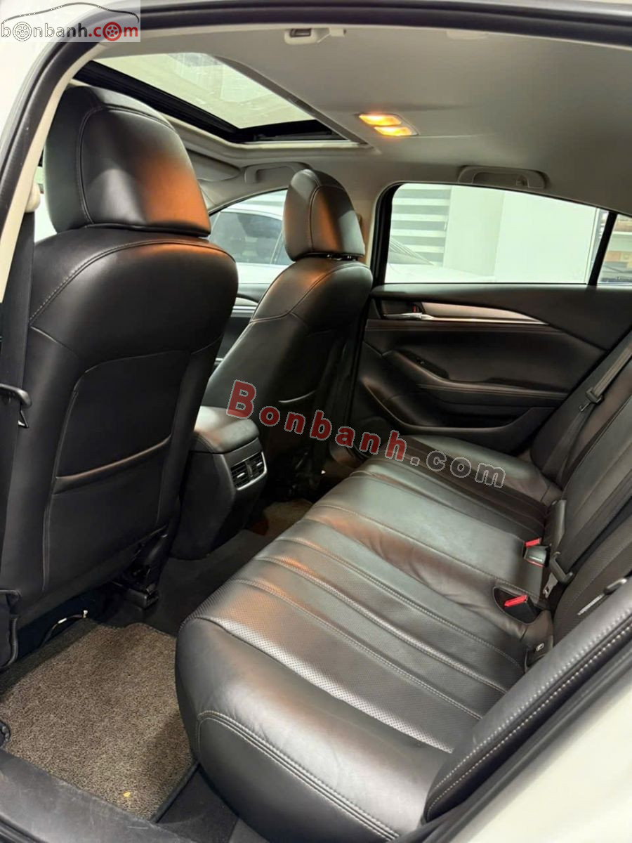 Xe Mazda 6 Premium 2.0 AT 2022